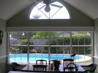 107 Long Pointe Dr, Mary Esther, FL 32569