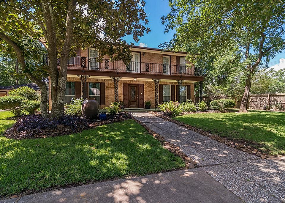 1st image of 15702 Longvale Dr