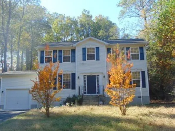 341 American Dr, Montross, VA 22520