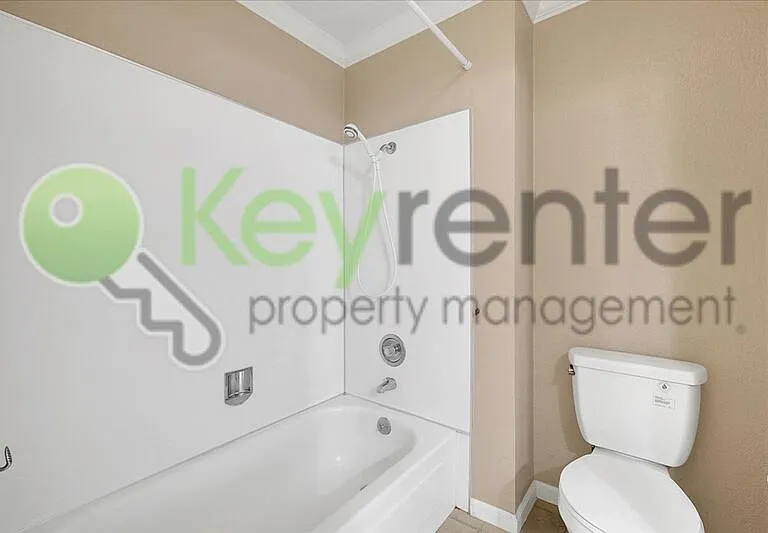 2254 Woodside Ln #2 — Photo 22