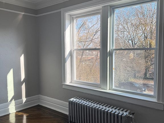 5th image of 100 Lincoln St #106