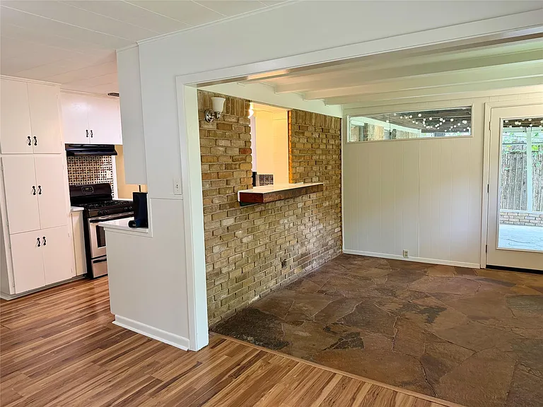 5510 Delwood Dr — Photo 13