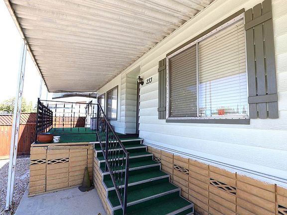 4th image of 233 El Bosque St #233