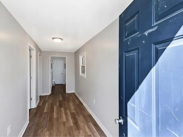 1214 School St — Photo 4