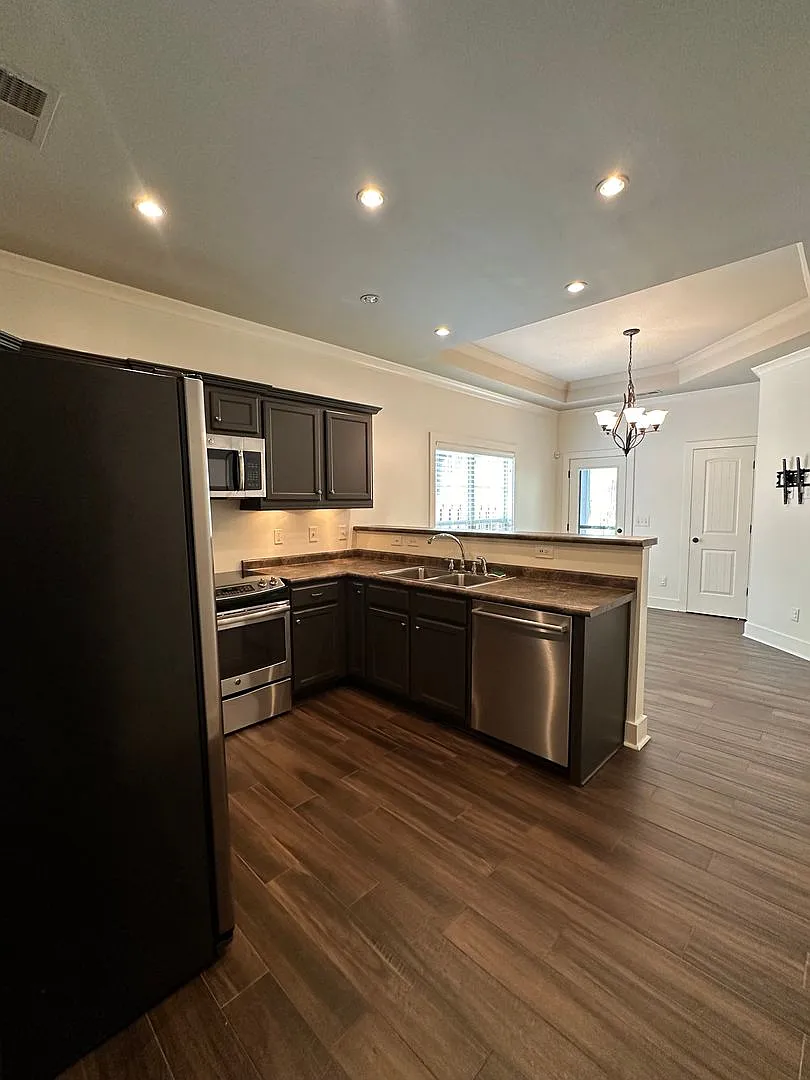 Beautiful home in Birmingham - Coming Soon — Photo 4