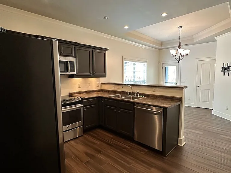 358 Kingston Cir — Photo 4