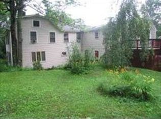 13 Grove St, Lyndeborough, NH 03082