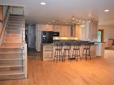 226 Benton Ave — Photo 11