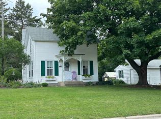 1029 Sundt Ln, Stoughton, WI 53589