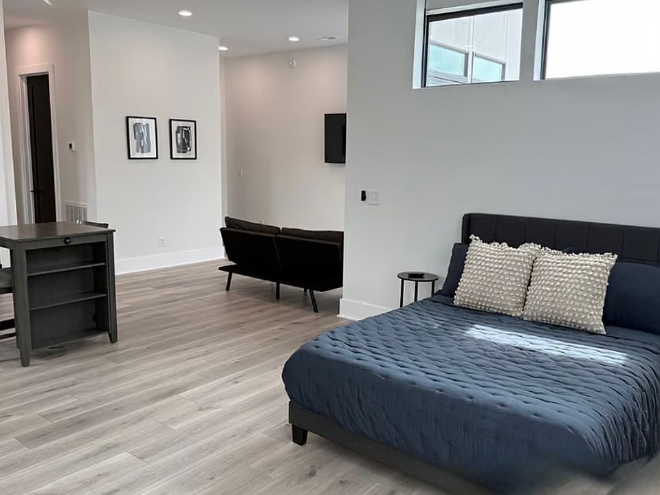 1st image of 1003 Paradise City Blvd
