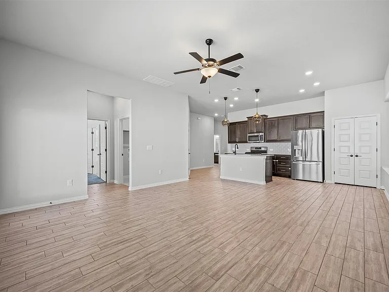 12900 Bloomington Dr — Photo 11