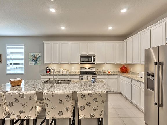 4th image of 3401 Meleto Blvd
