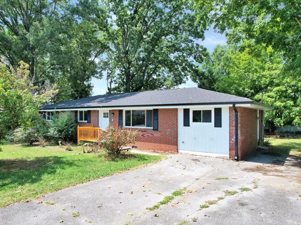 111 Van Cleve St, Fort Oglethorpe, GA 30742