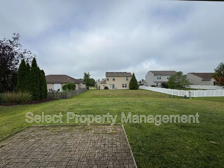 829 Willen Ln — Photo 16
