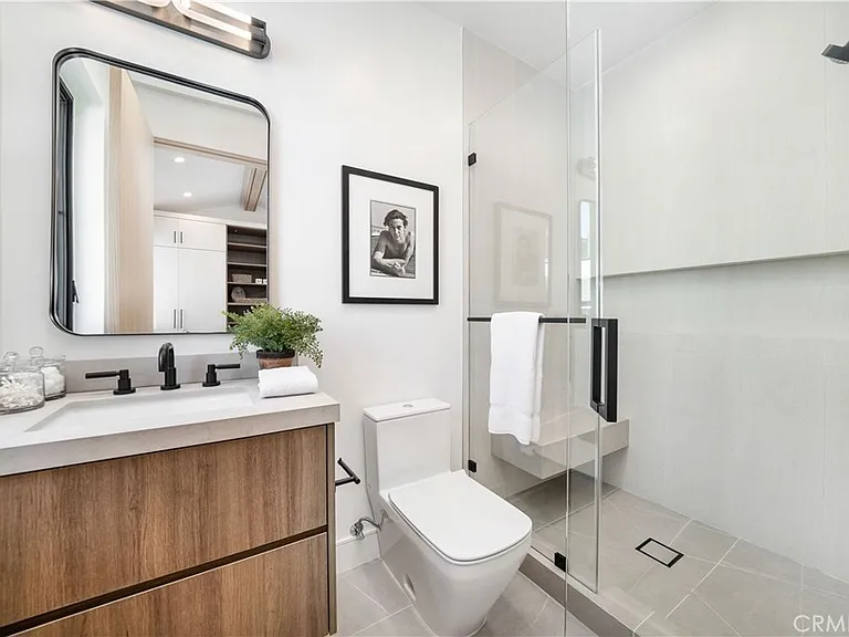 12207 Valleyheart Dr — Photo 16