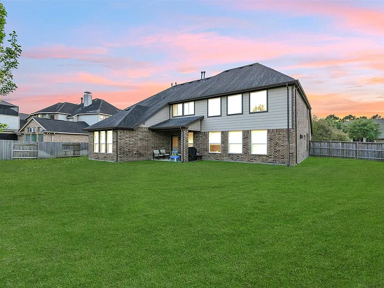 13918 Majestic Spring Ln — Photo 38