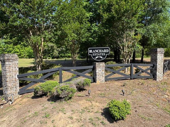 924 Kate Dr, Evans, GA 30809