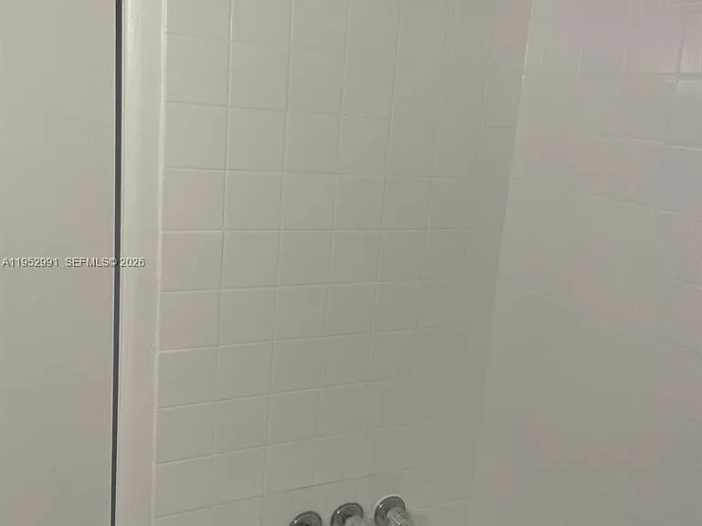 4215 N University Dr #104 — Photo 7