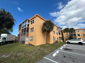 4314 NW 9th Ave