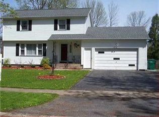 6 Lori Ln, Gates, NY 14624