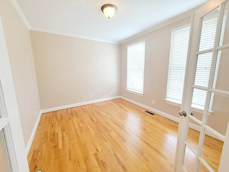 1217 Crozier Ct — Photo 4