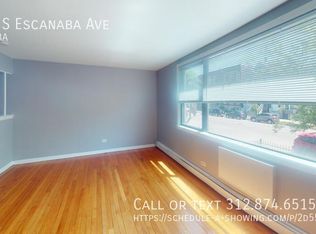 9050 S Escanaba Ave, Chicago, IL 60617