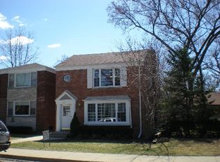 3038 Central St, Evanston, IL 60201