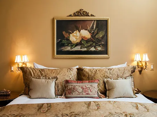 Sold by Sotheby's International Realty | media 3