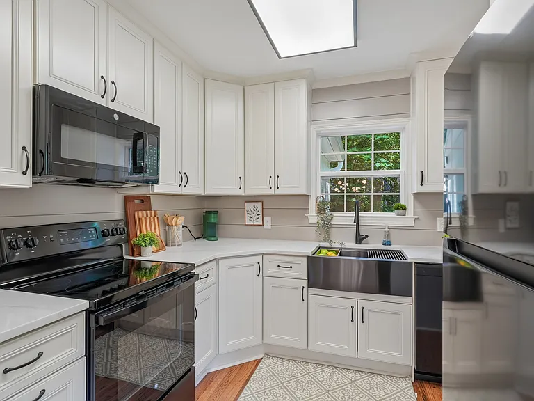 4065 Hiddenbrook Dr — Photo 11