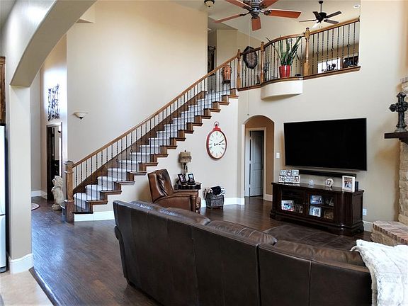 5th image of 4409 Oxbow Dr