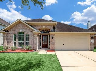 2613 Tidenhaven Dr, Pearland, TX 77584