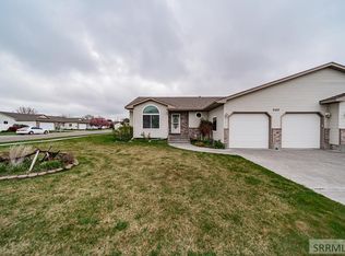 3557 S Stonegate Dr, Ammon, ID 83406