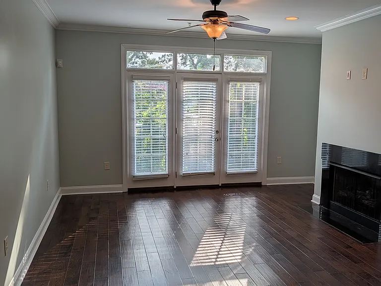 134 Sunset Cir #305 — Photo 23