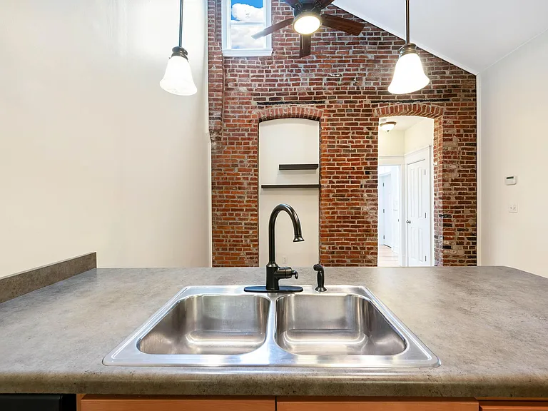 3316 Salena St — Photo 8