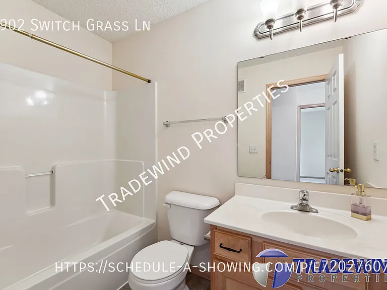 9902 Switch Grass Ln — Photo 25