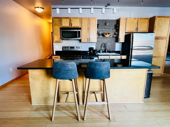 521 2nd St SE APT 207, Minneapolis, MN 55414