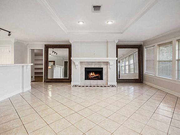2nd image of 203 Waring Dr