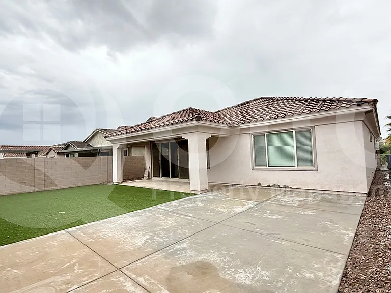 10161 E Gamma Ave — Photo 18