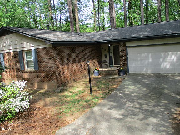 2nd image of 729 Ravel St