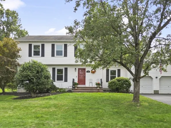 195 Beekman Ln, Hillsborough Twp., NJ 08844