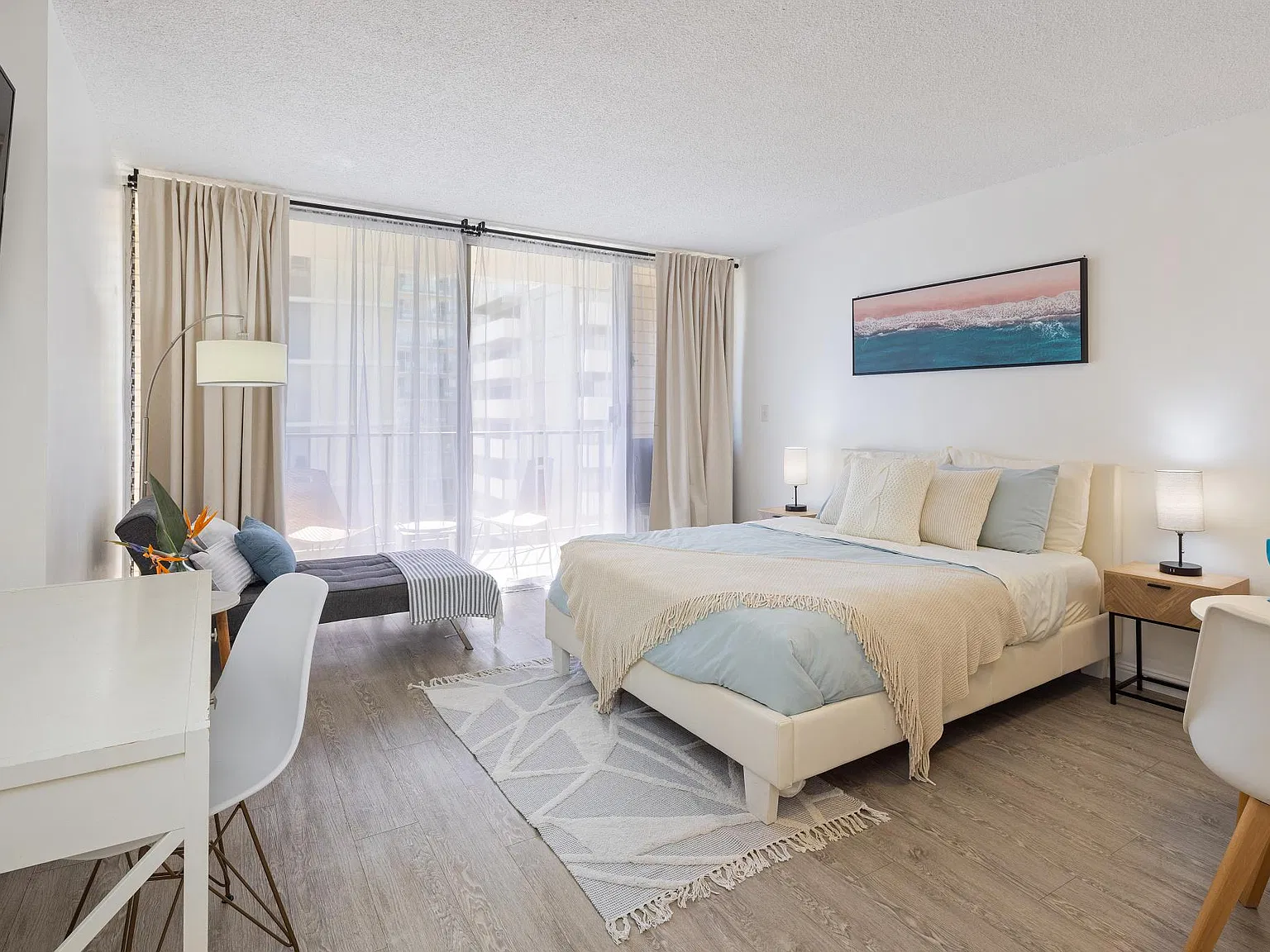 2345 Ala Wai Blvd — Photo 2