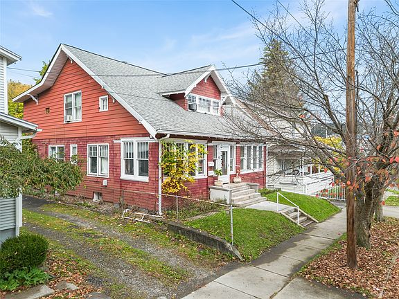 3rd image of 9 Hayden St