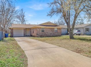 1809 Arizona Ave, Chickasha, OK 73018