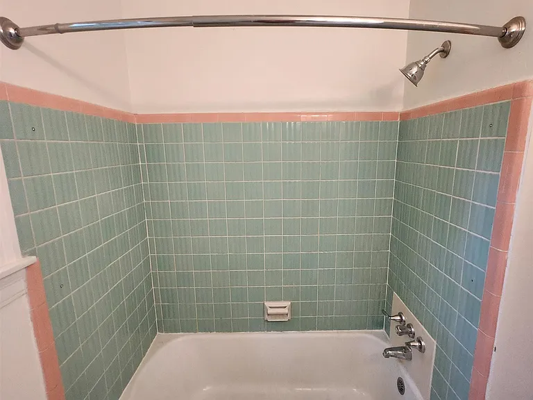 110 Barbara St — Photo 12