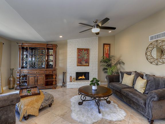 3rd image of 10705 E Sahuaro Dr