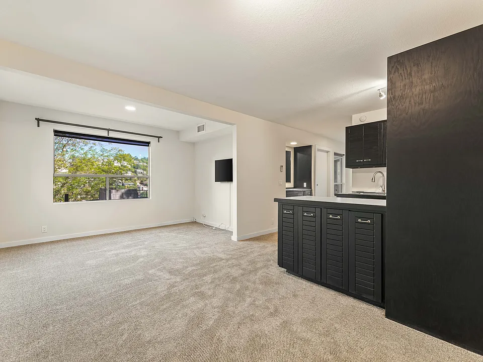 Dining to Living Room