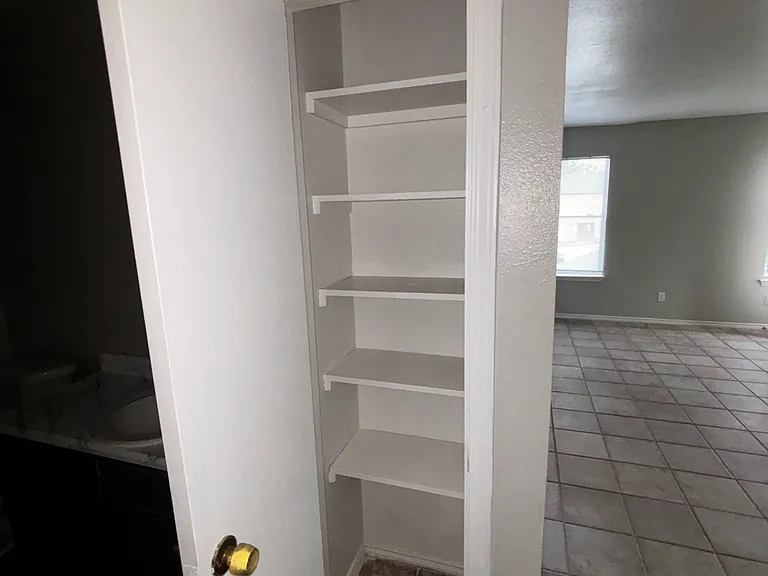 7579 Windsor Oaks #7579 — Photo 11