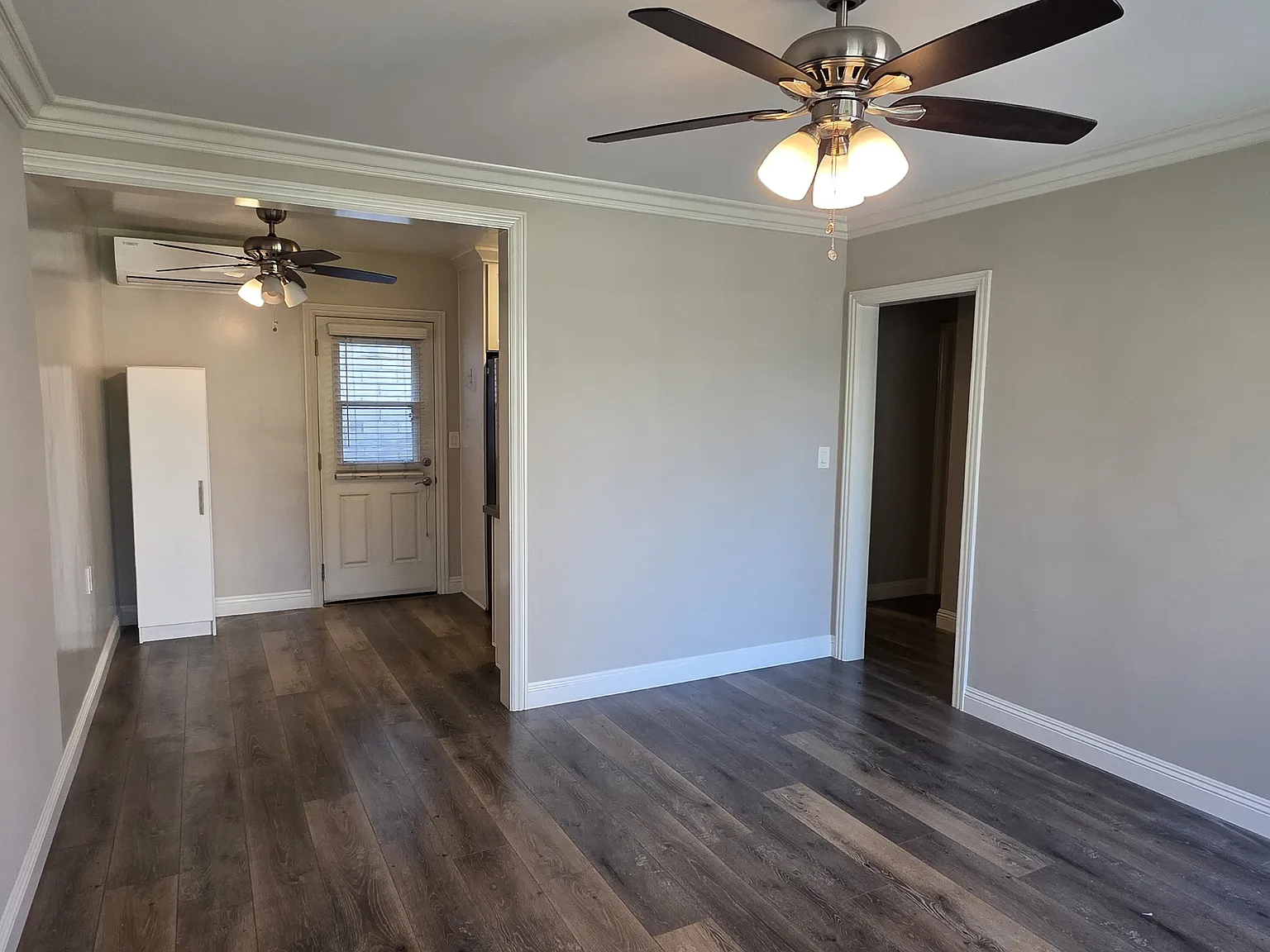 1 bed, $2,295 — Photo 2