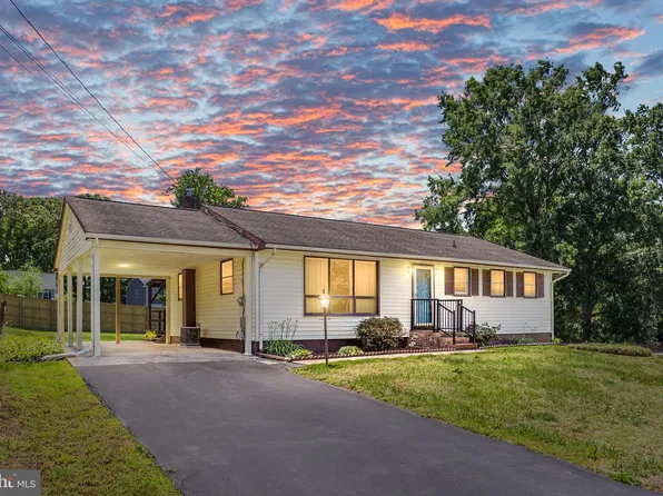 1017 Perry St, Fredericksburg, VA 22405
