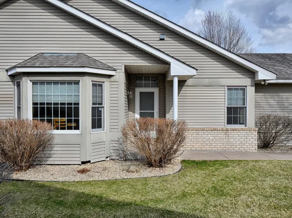 2133 Southwind Rd, Maplewood, MN 55109